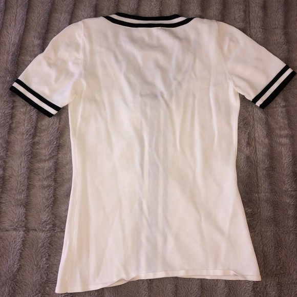 White and black CH Carolina Herrera short sleeve shirt with ribbon/bows - Picture 2 of 4